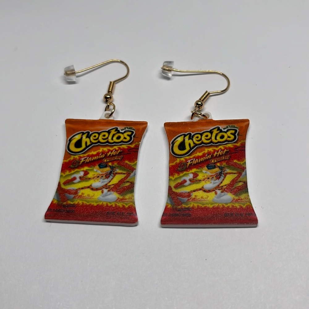 Earrings snacks‎